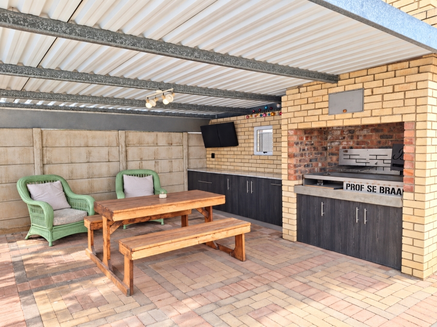 3 Bedroom Property for Sale in Manor Heights Eastern Cape